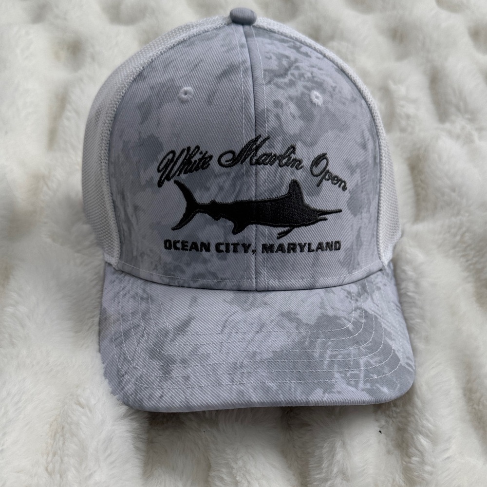 Huk White & Gray White Marlin Open Flex Fit L-XL Cap